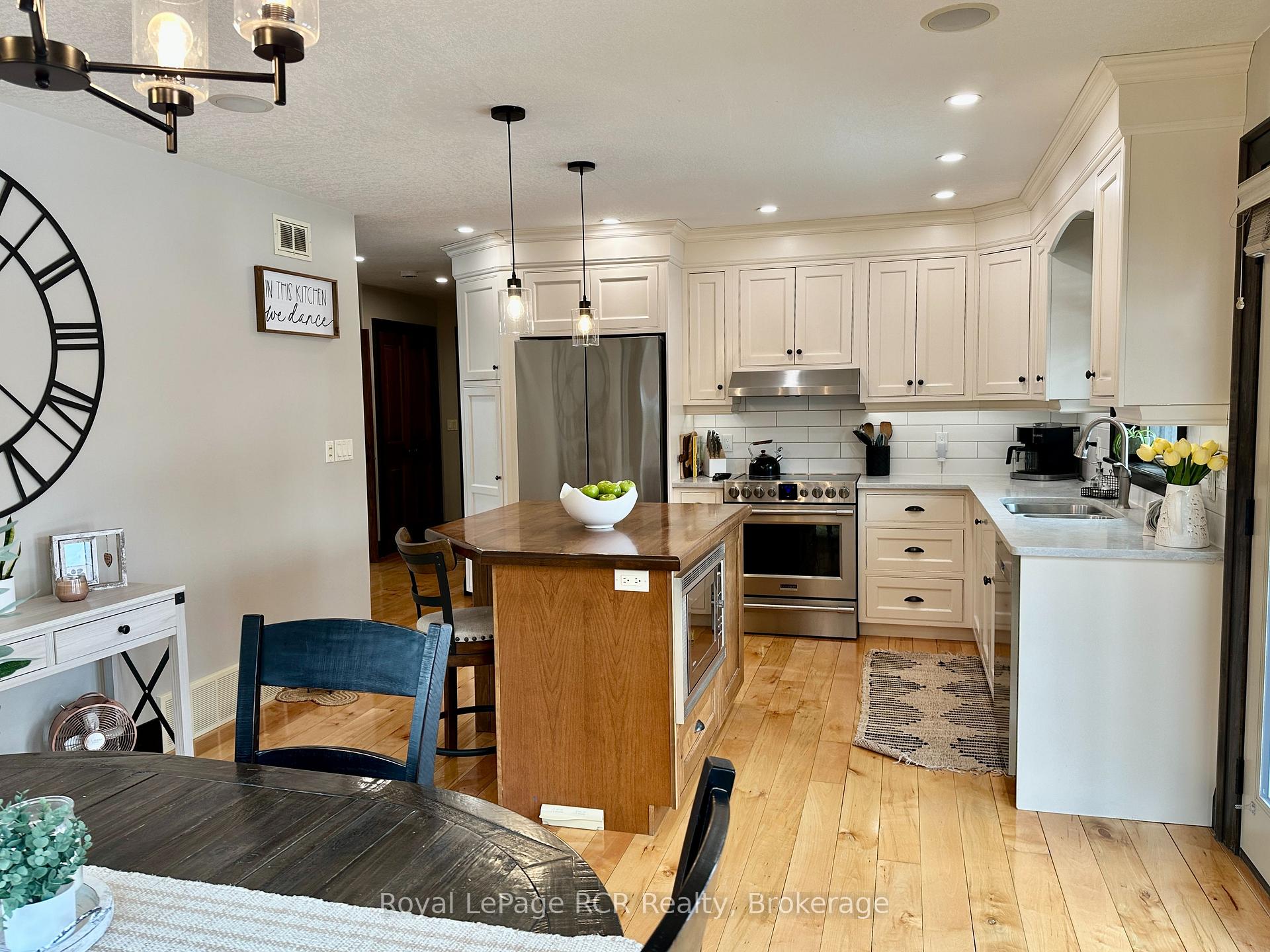 Photo 23 of 241 4th Street Crescent, Hanover — HOMEH