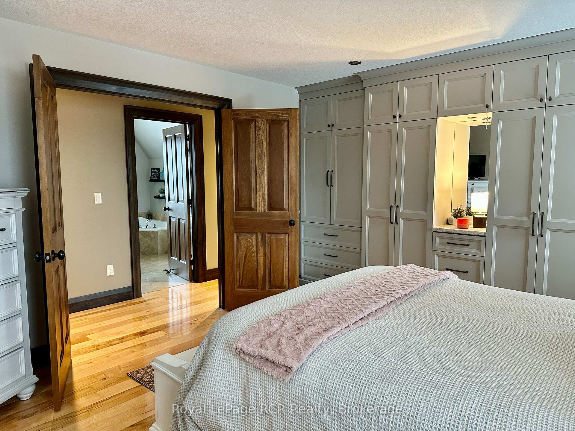 Photo 35 of 241 4th Street Crescent, Hanover — HOMEH