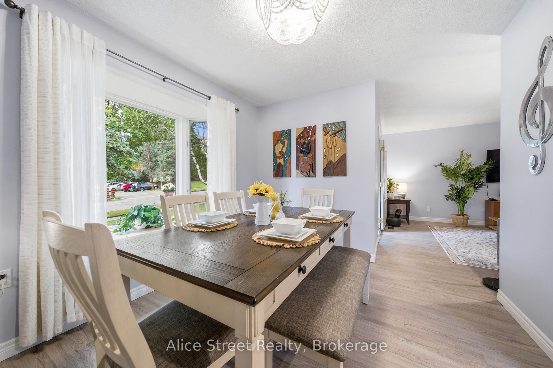 Photo 14 of 5 Glenbrook Drive, Guelph, Victoria North — HOMEH