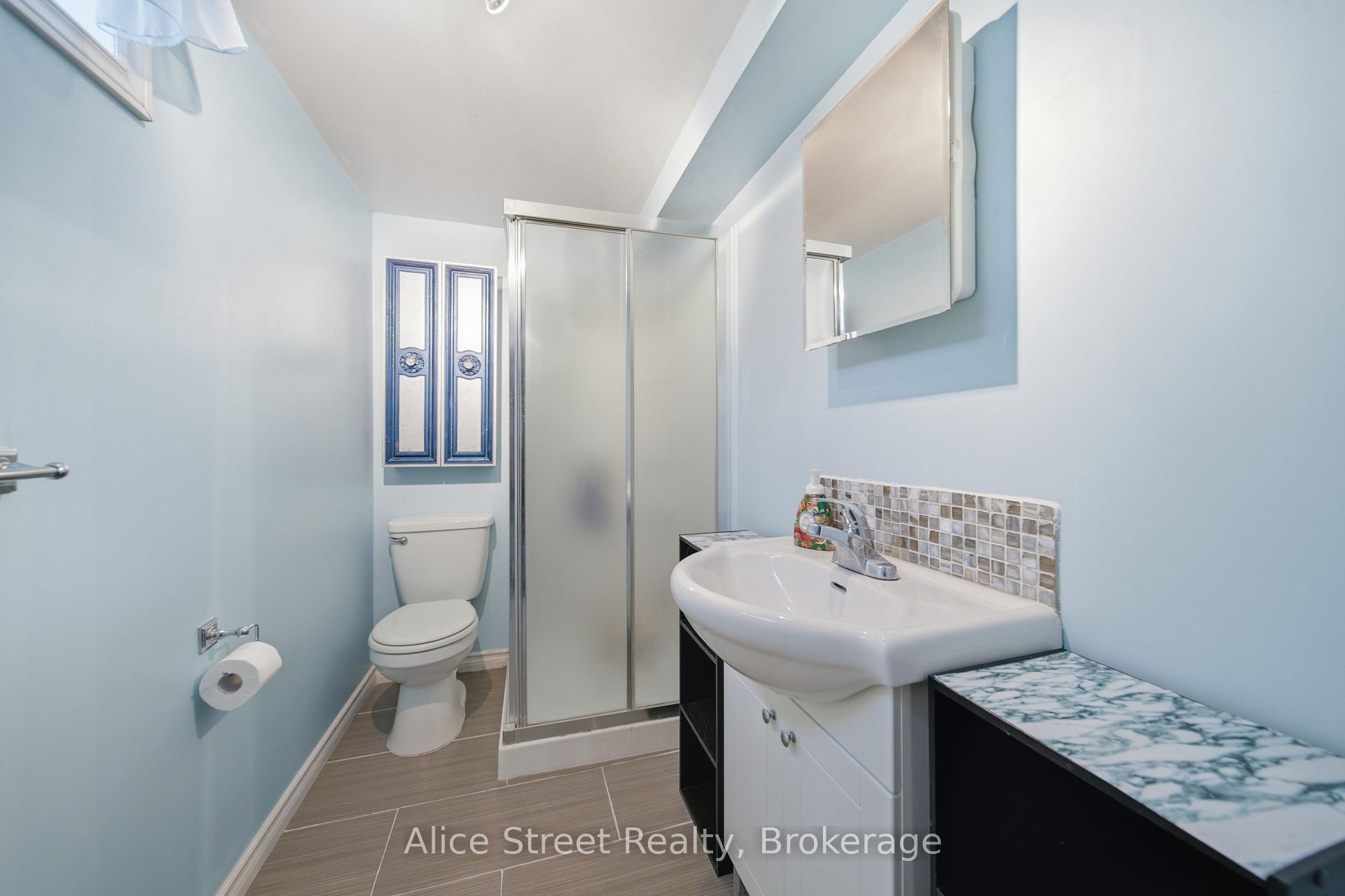 Photo 27 of 5 Glenbrook Drive, Guelph, Victoria North — HOMEH