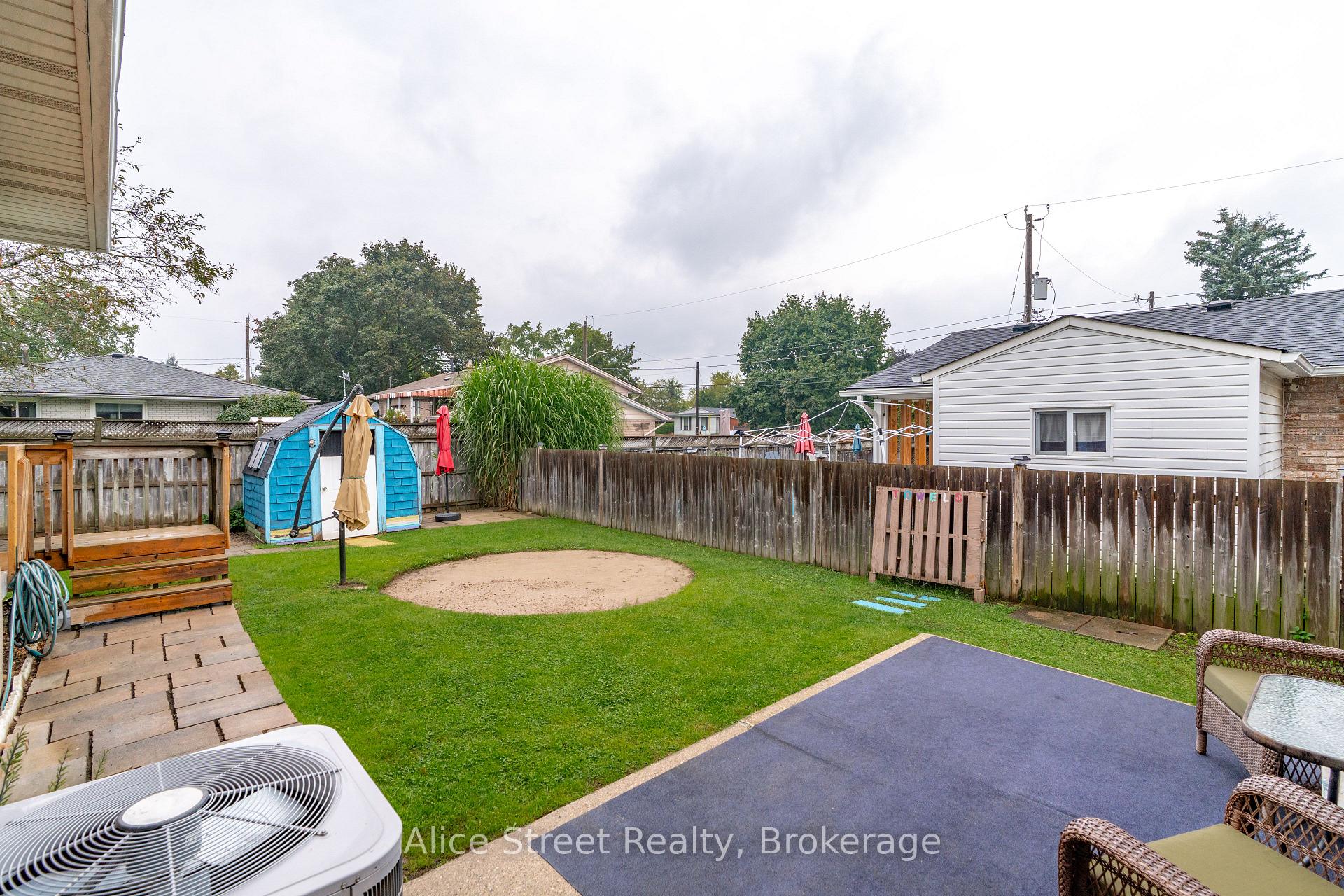 Photo 33 of 5 Glenbrook Drive, Guelph, Victoria North — HOMEH