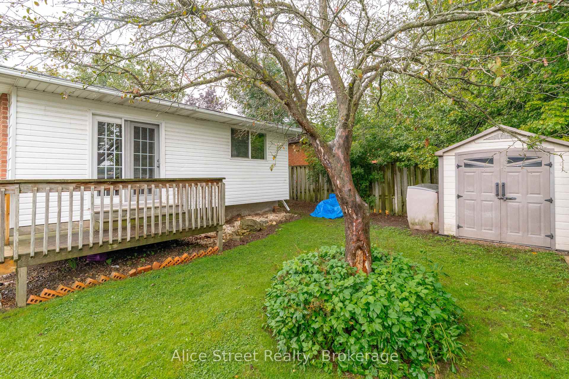 Photo 37 of 5 Glenbrook Drive, Guelph, Victoria North — HOMEH
