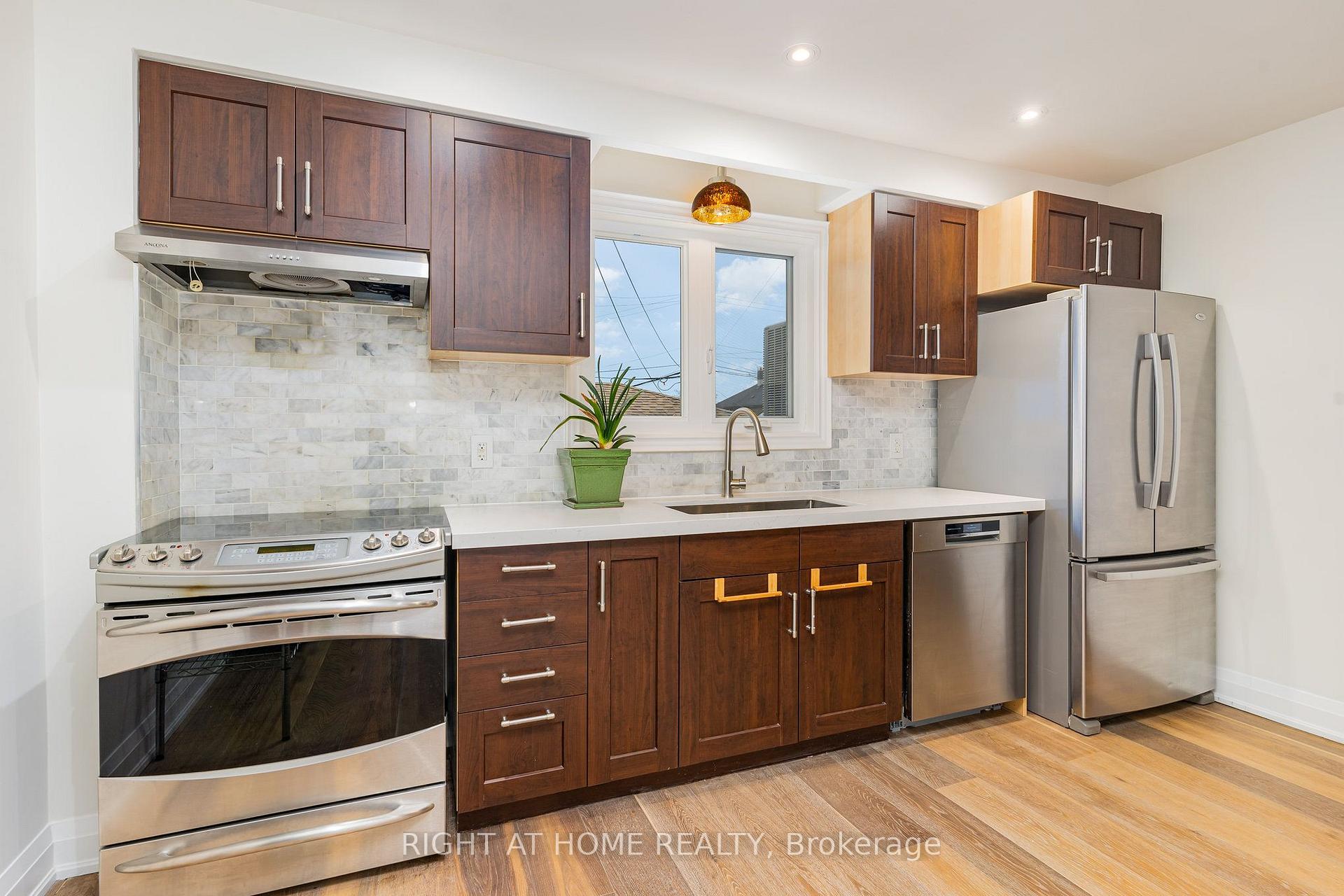 Photo 7 of 147 Ascot Avenue, Toronto, Corso Italia-Davenport — HOMEH