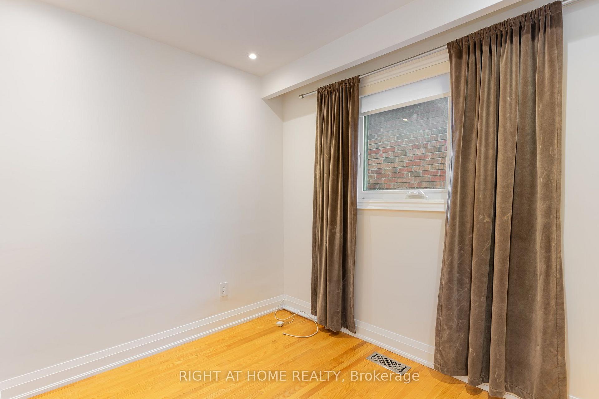 Photo 16 of 147 Ascot Avenue, Toronto, Corso Italia-Davenport — HOMEH