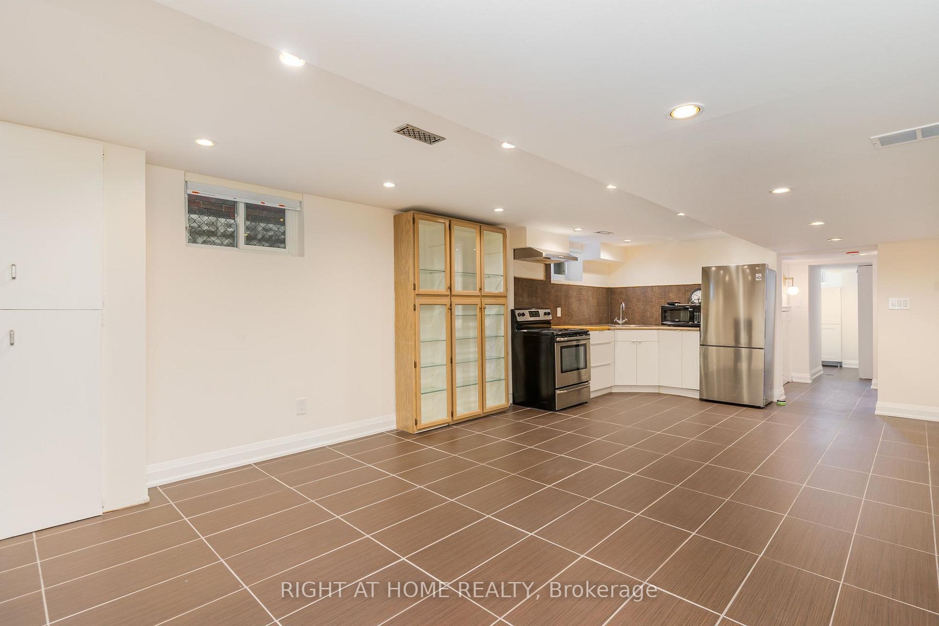 Photo 17 of 147 Ascot Avenue, Toronto, Corso Italia-Davenport — HOMEH