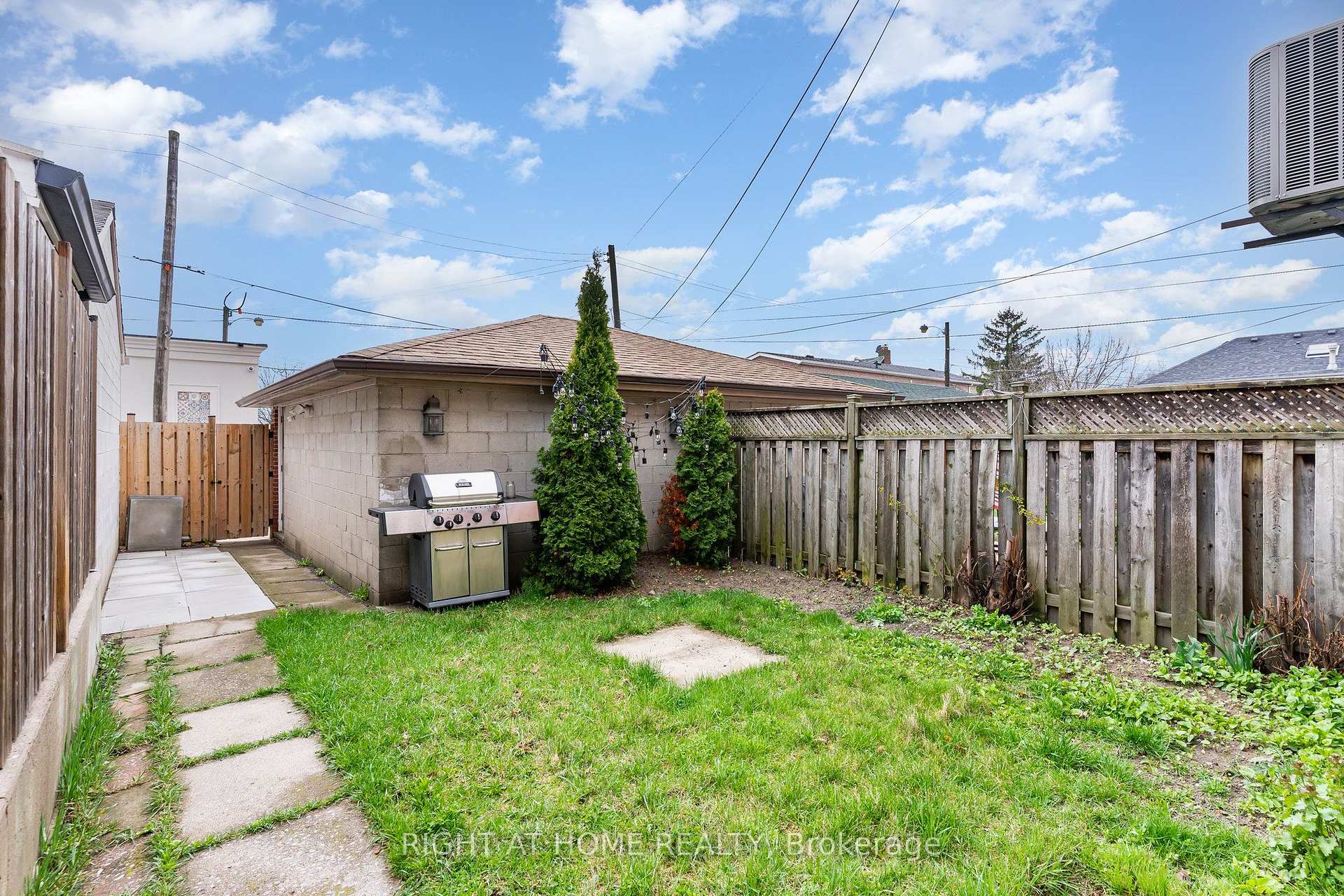 Photo 23 of 147 Ascot Avenue, Toronto, Corso Italia-Davenport — HOMEH