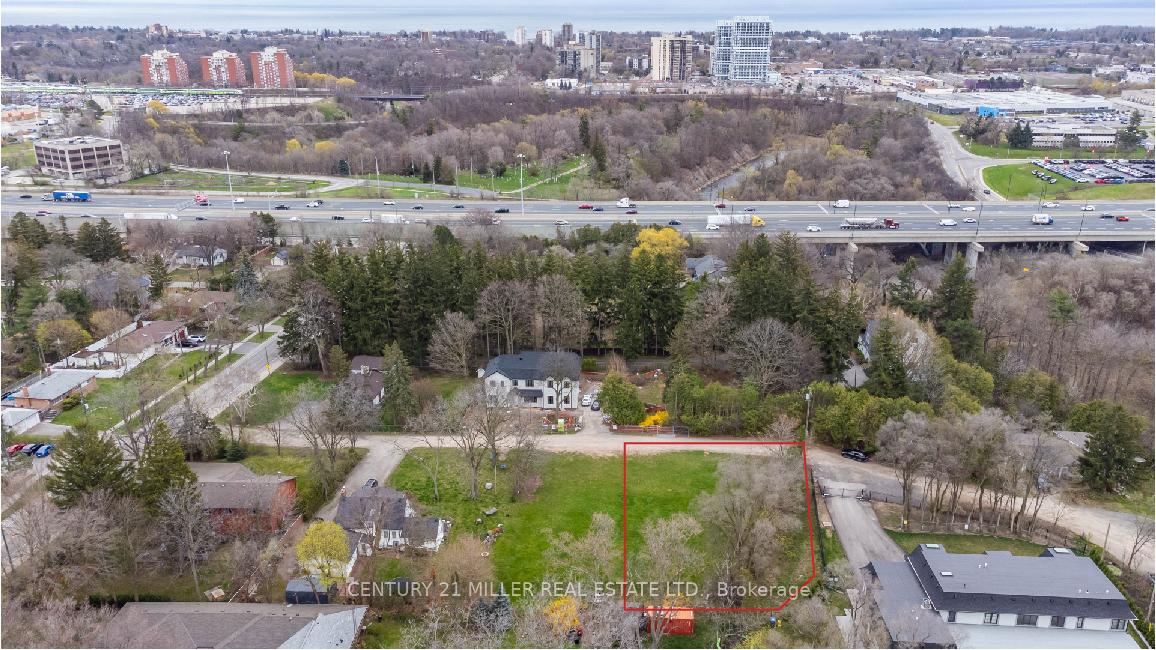 Photo 5 of 1068 Sixth Line, Oakville, College Park — HOMEH