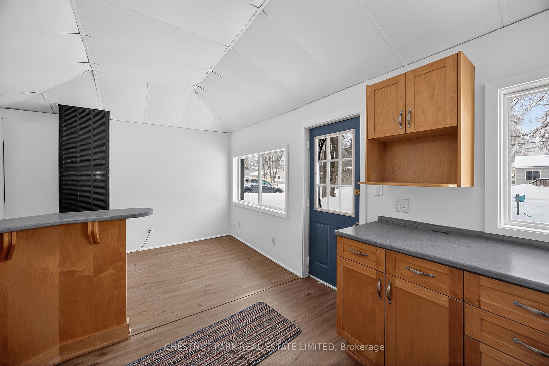 Photo 5 of 3410 Beachview Avenue, Severn, West Shore — HOMEH