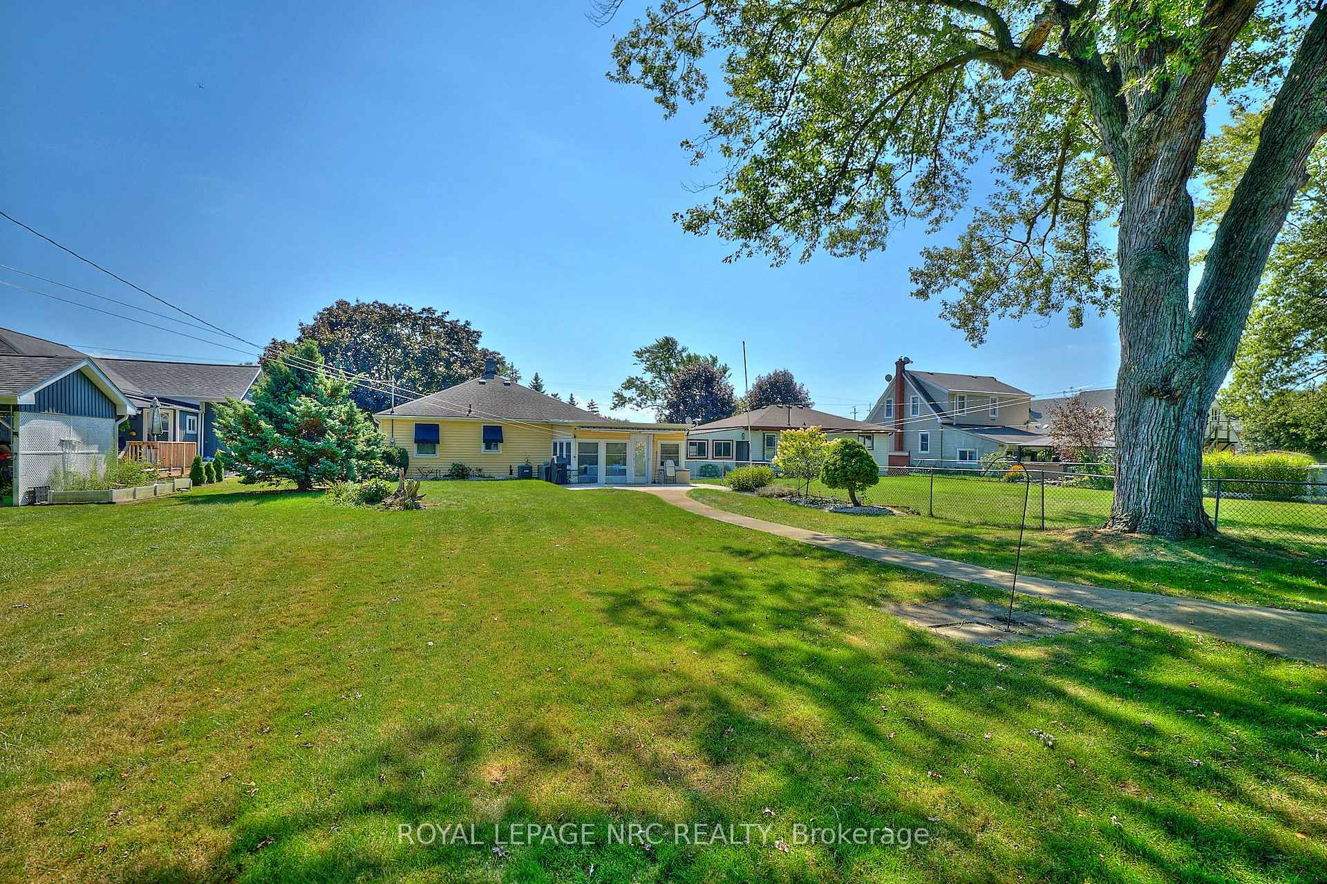 Photo 35 of 4013 Welland Street, Niagara Falls, Chippawa — HOMEH