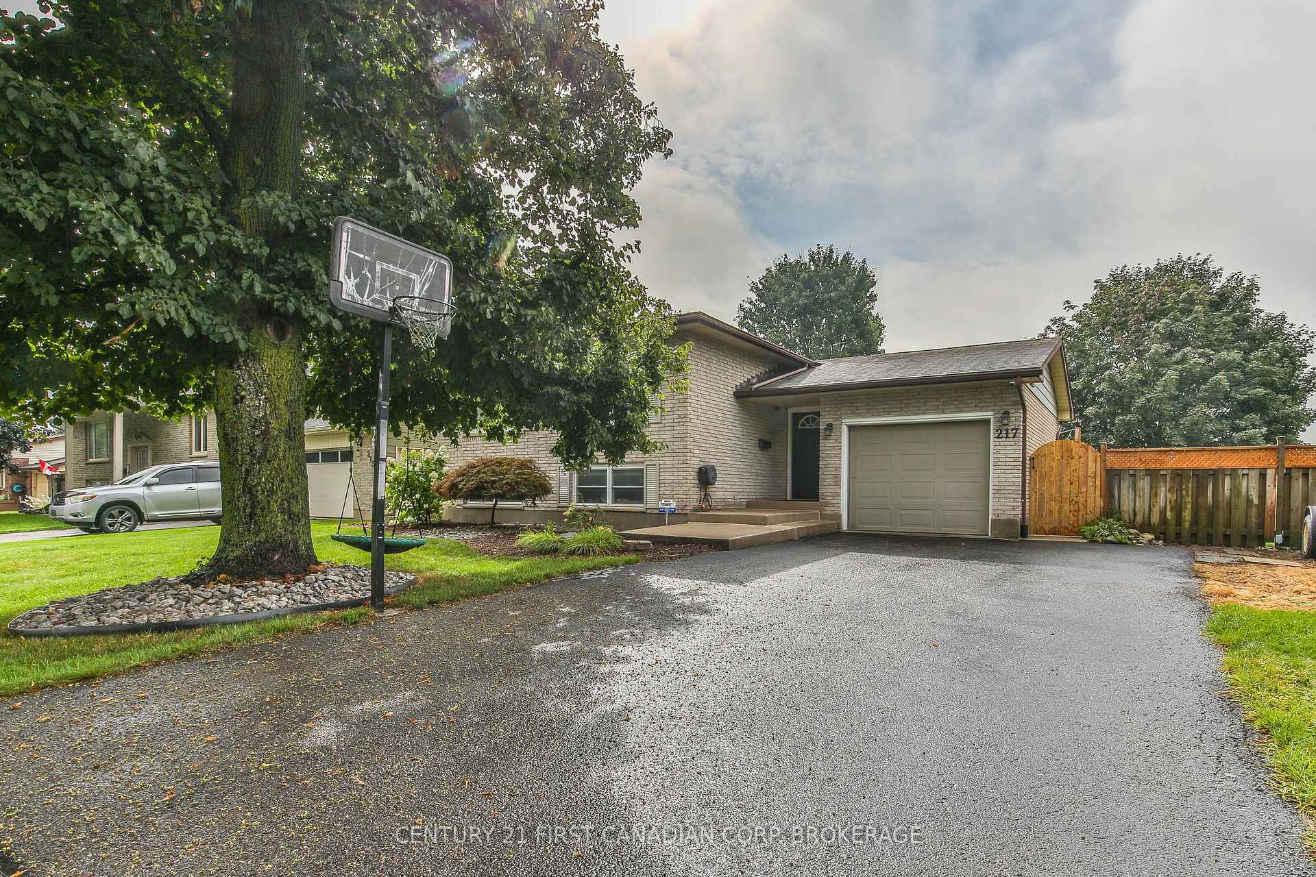 Photo 3 of 217 Seldon Street, Zorra, Thamesford — HOMEH