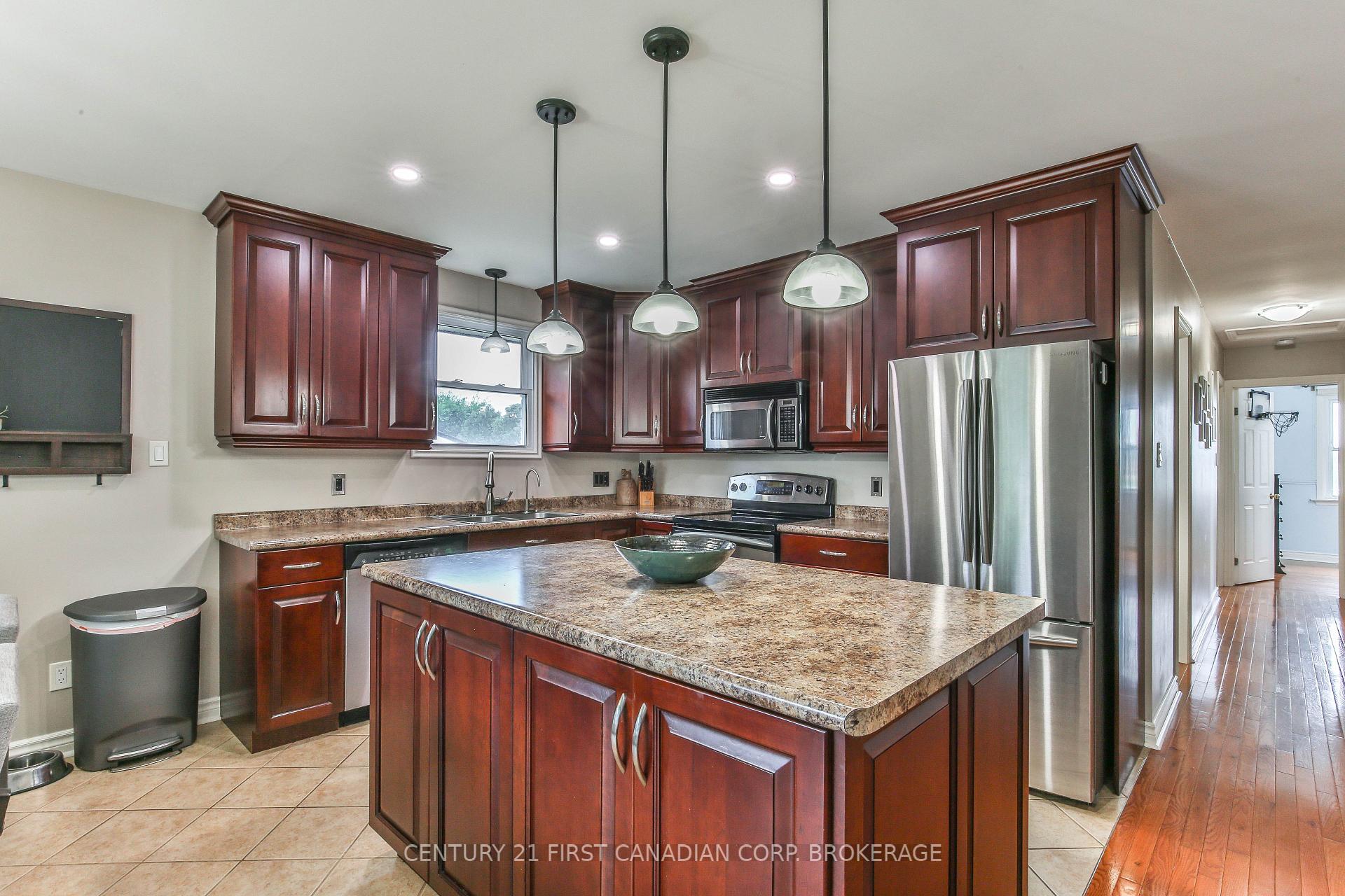 Photo 12 of 217 Seldon Street, Zorra, Thamesford — HOMEH