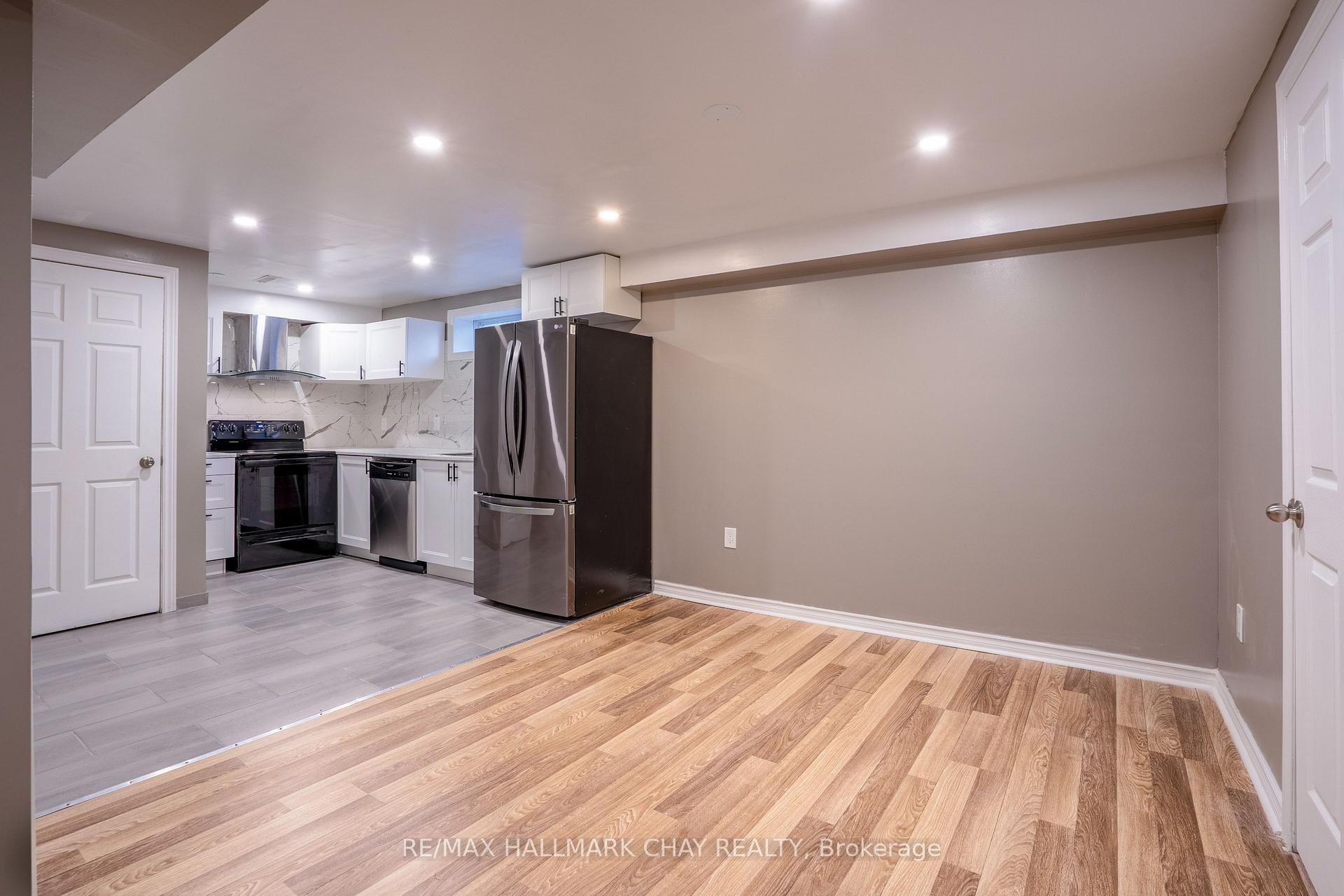 Photo 4 of Unit Basement, 61 Neelands Street, Barrie, West Bayfield — HOMEH