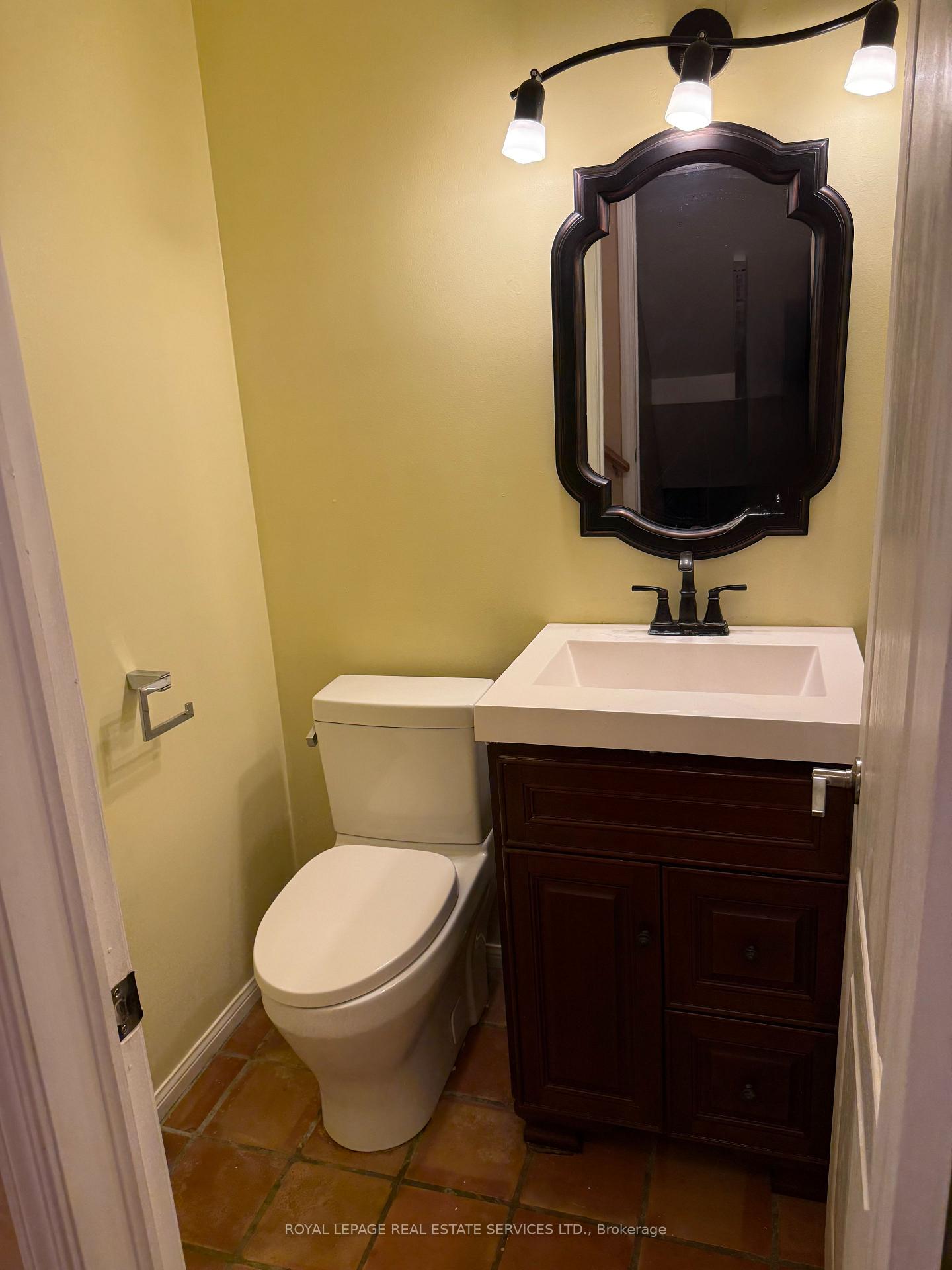 Photo 7 of 2254 Pathfinder Drive, Burlington, Orchard — HOMEH