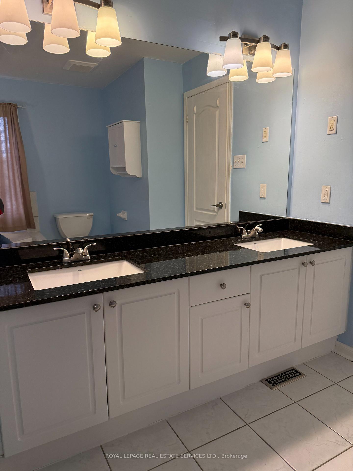 Photo 19 of 2254 Pathfinder Drive, Burlington, Orchard — HOMEH