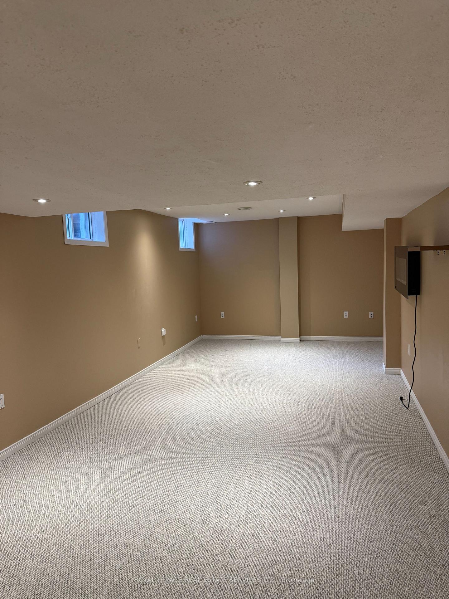 Photo 22 of 2254 Pathfinder Drive, Burlington, Orchard — HOMEH
