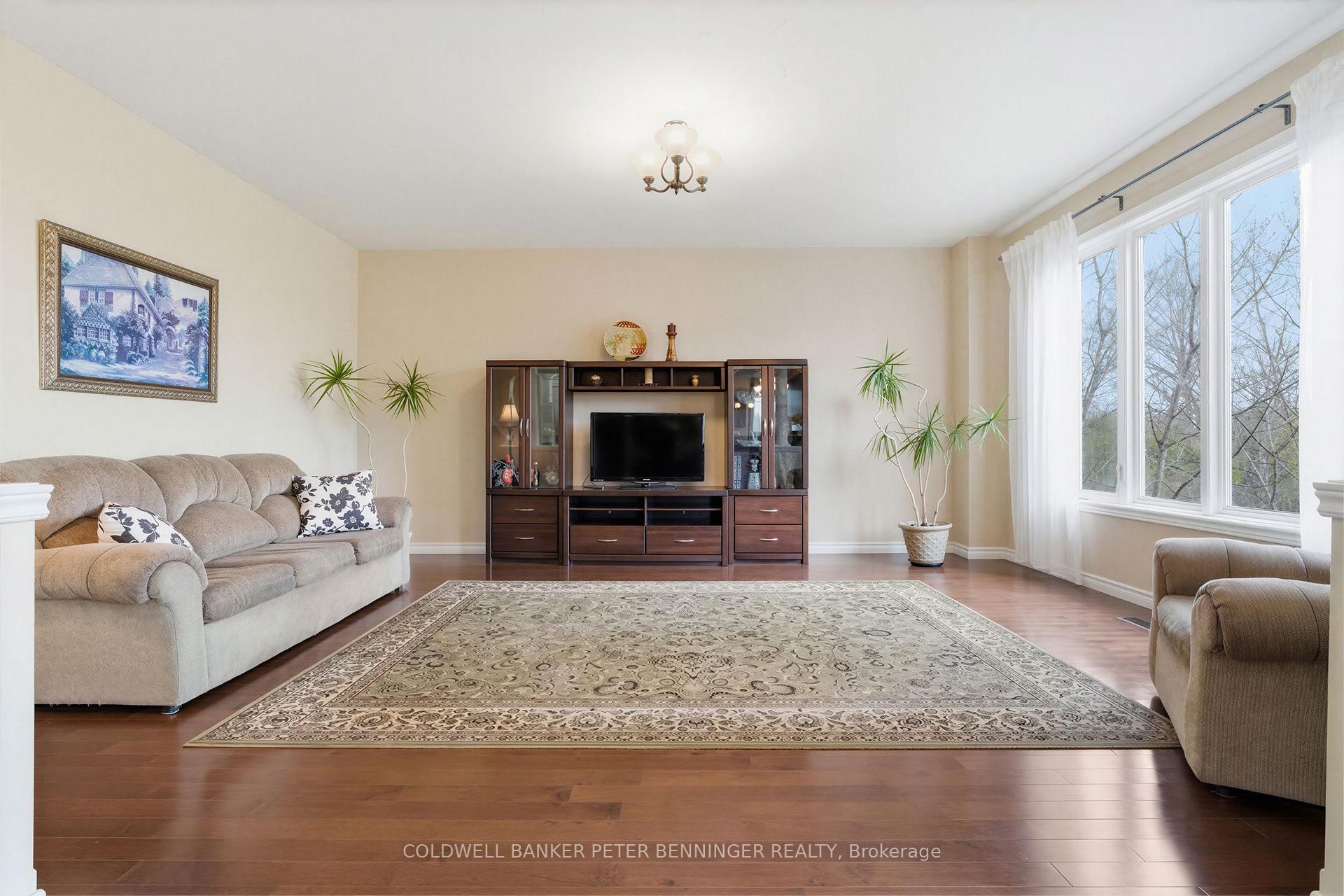 Photo 20 of 49 Creighton Avenue, Guelph, Grange Road — HOMEH