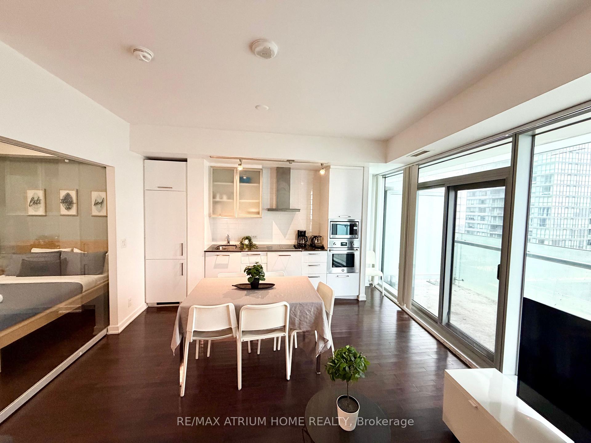 Photo 3 of Unit 1501, 14 York Street, Toronto, Waterfront Communities — HOMEH