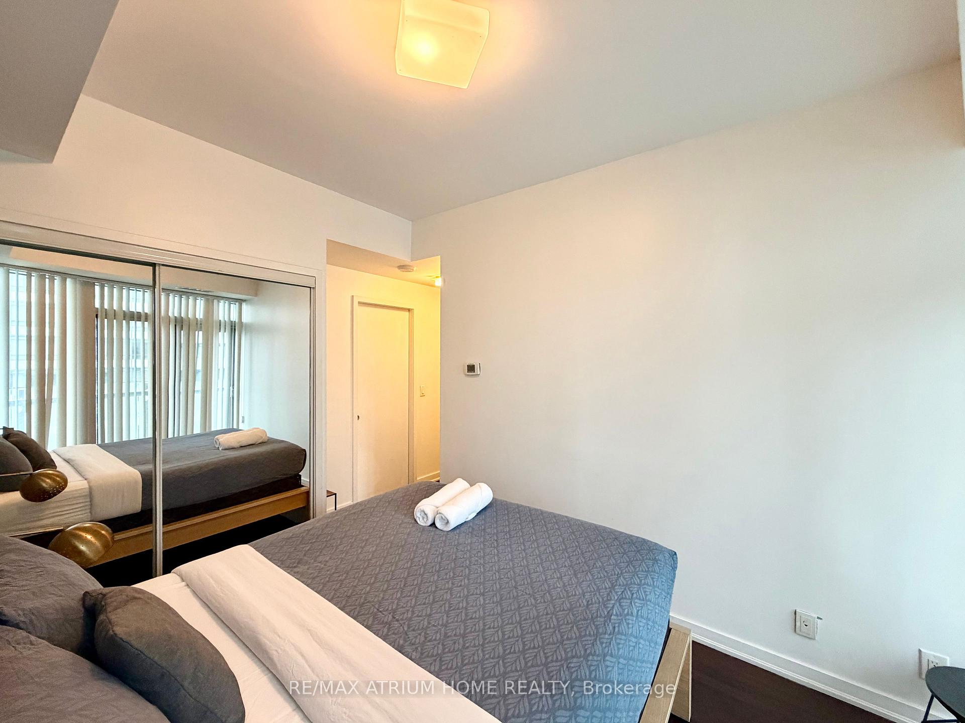 Photo 9 of Unit 1501, 14 York Street, Toronto, Waterfront Communities — HOMEH