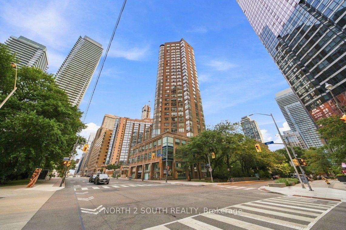 Photo 2 of Unit 702, 44 St Joseph Street, Toronto, Bay Street Corridor — HOMEH