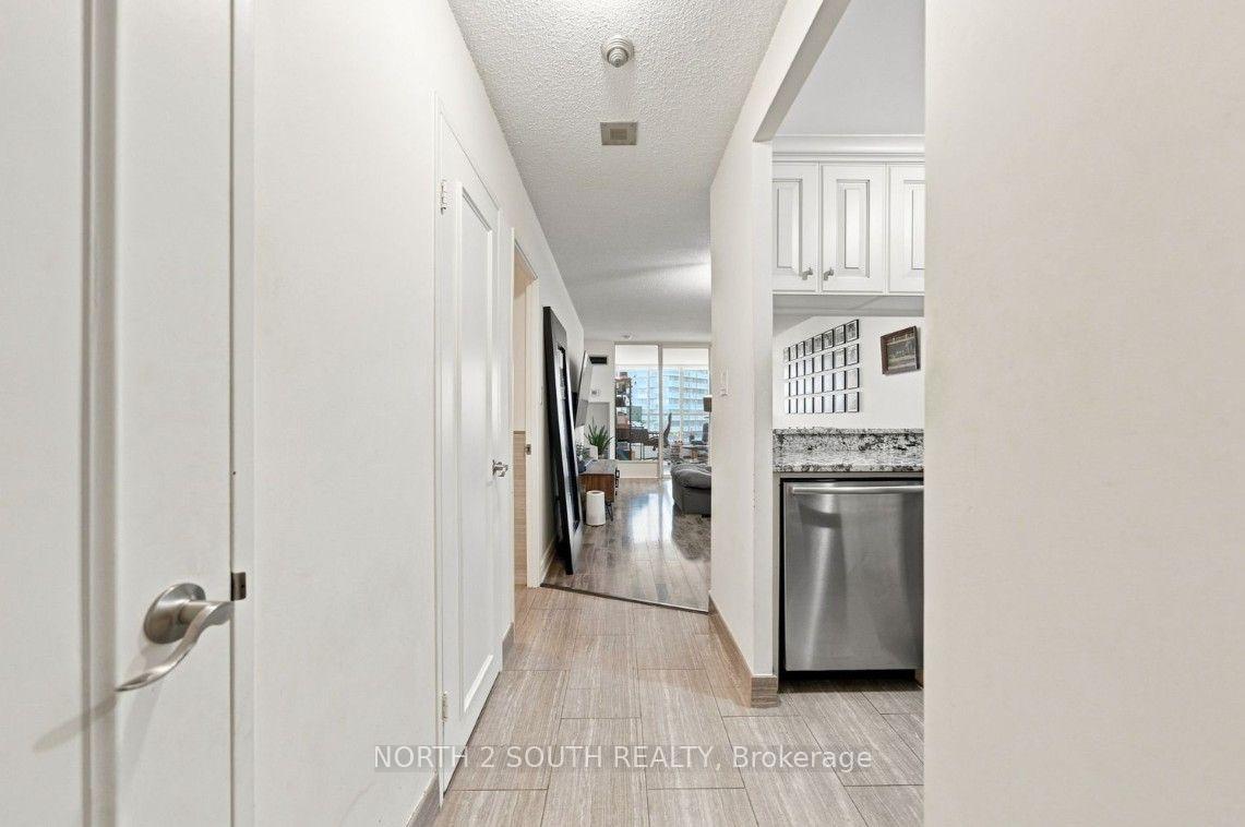 Photo 6 of Unit 702, 44 St Joseph Street, Toronto, Bay Street Corridor — HOMEH