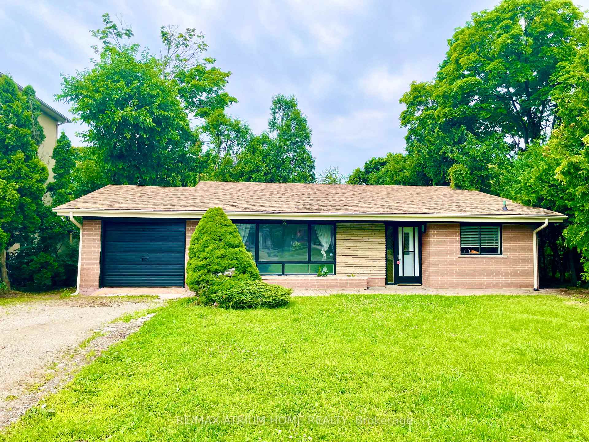 Photo 2 of 9740 Keele Street, Vaughan, Maple — HOMEH