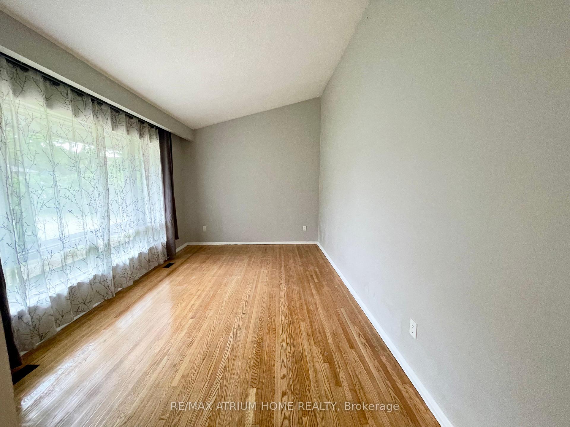 Photo 11 of 9740 Keele Street, Vaughan, Maple — HOMEH