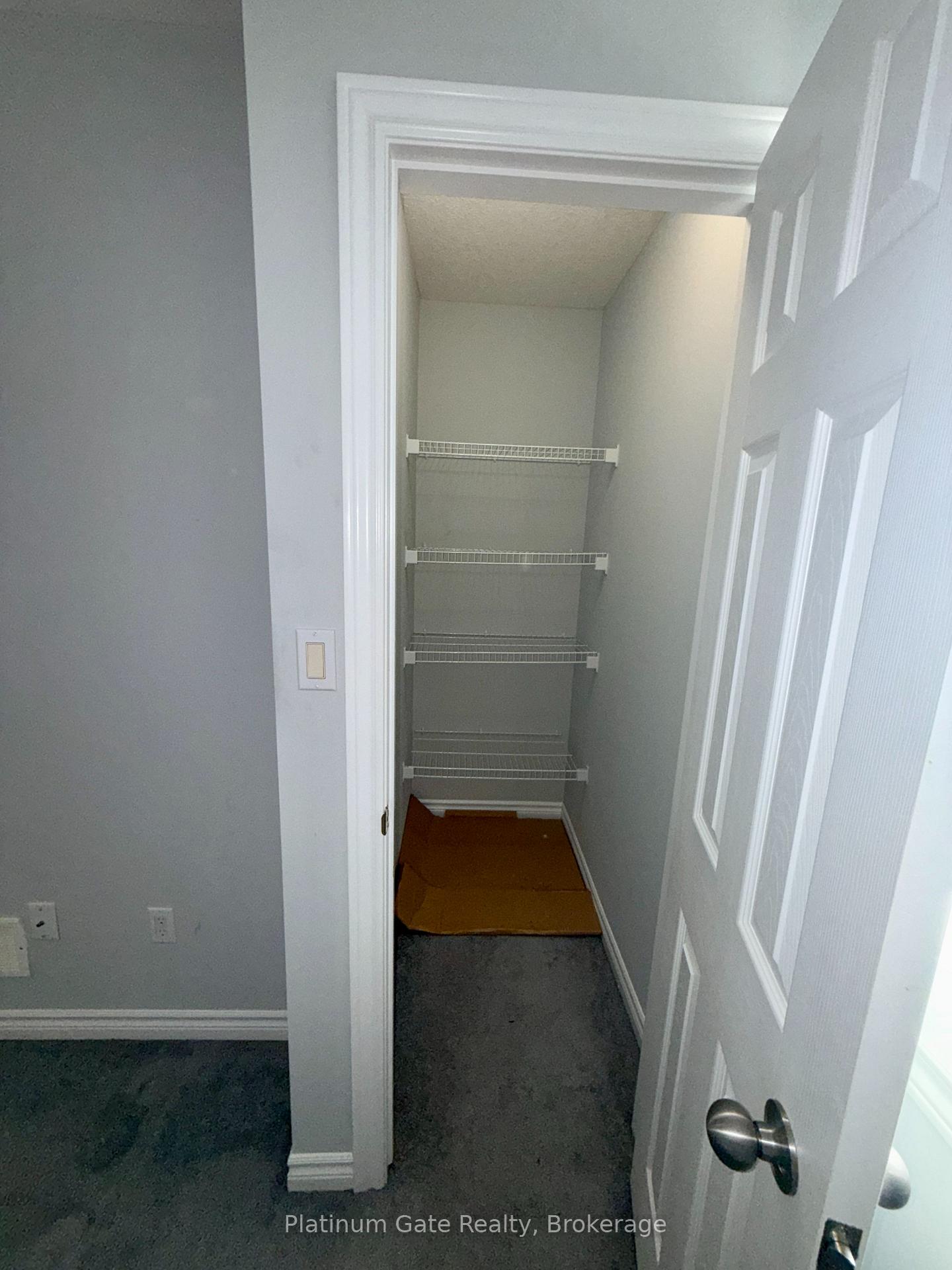 Photo 15 of Unit UPPER, 1851 Frederick Crescent, London, East Q — HOMEH