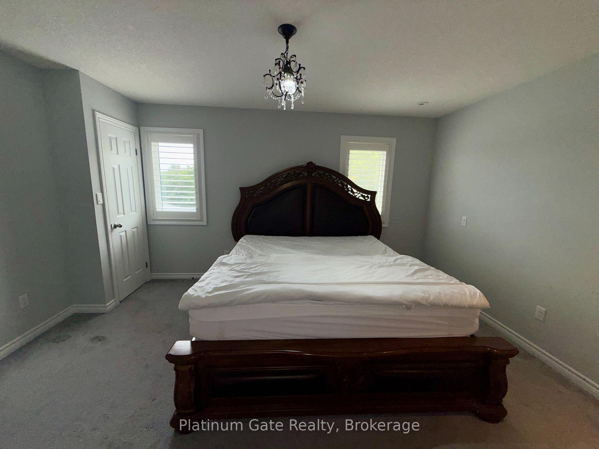Photo 16 of Unit UPPER, 1851 Frederick Crescent, London, East Q — HOMEH