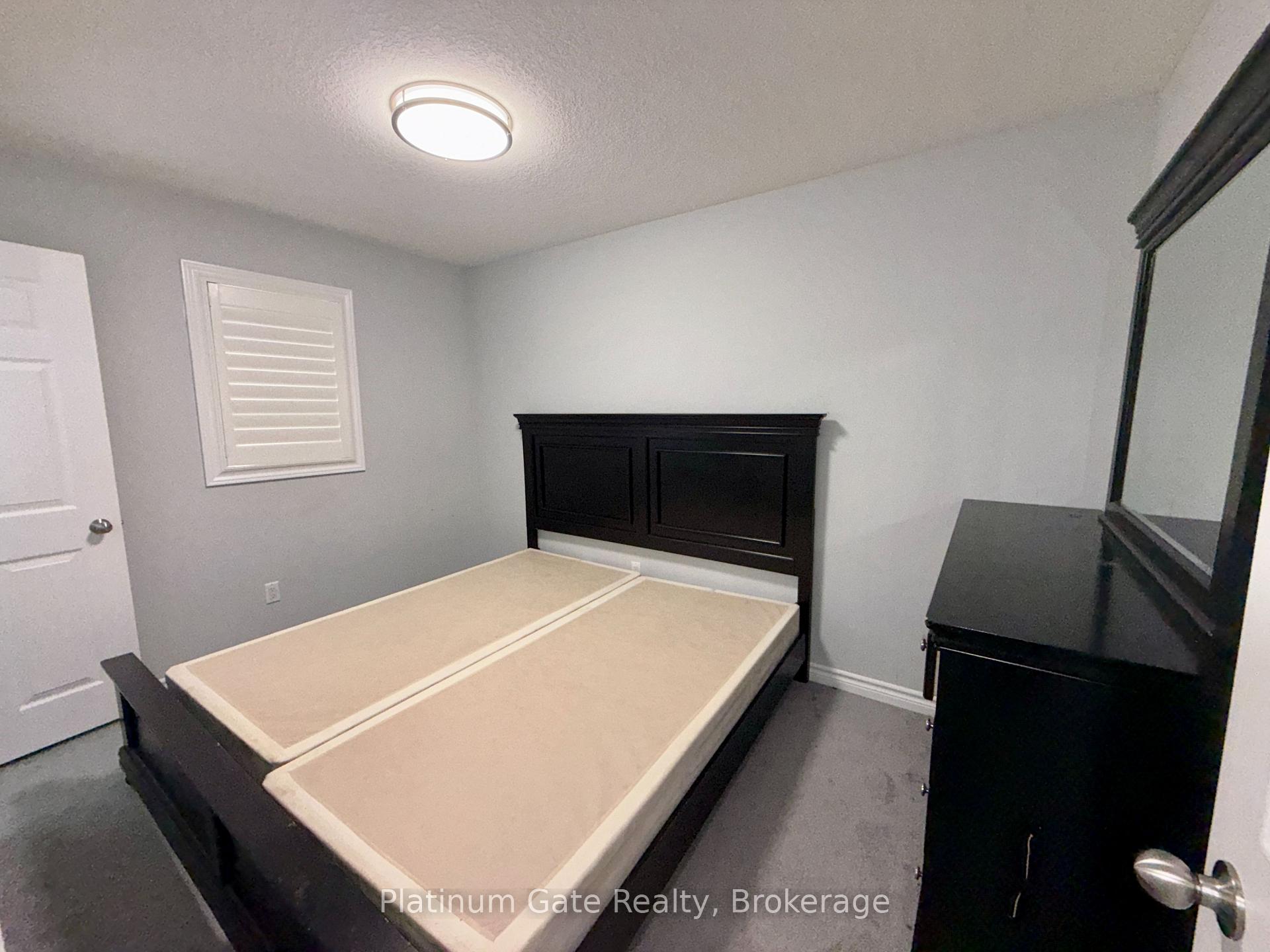 Photo 22 of Unit UPPER, 1851 Frederick Crescent, London, East Q — HOMEH