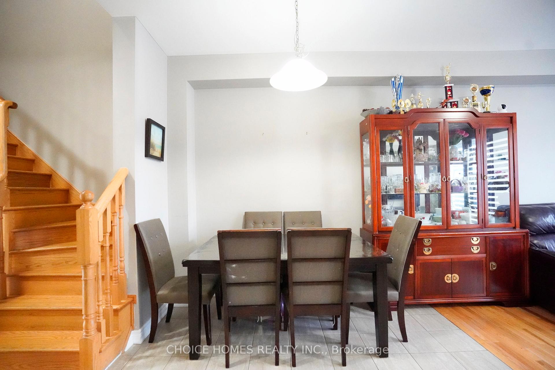 Photo 8 of 71 Pendulum Circle, Brampton, Sandringham-Wellington — HOMEH