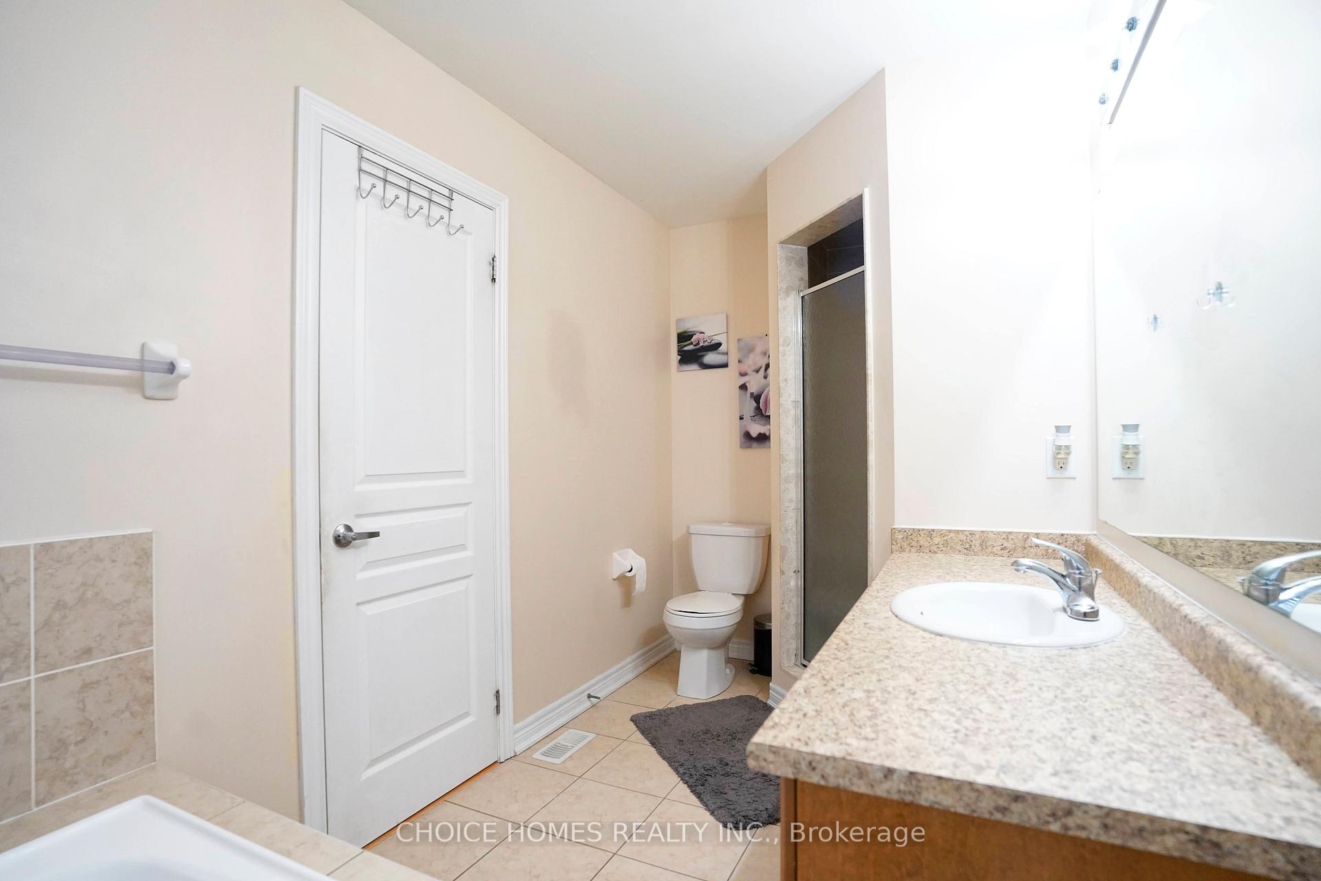 Photo 22 of 71 Pendulum Circle, Brampton, Sandringham-Wellington — HOMEH