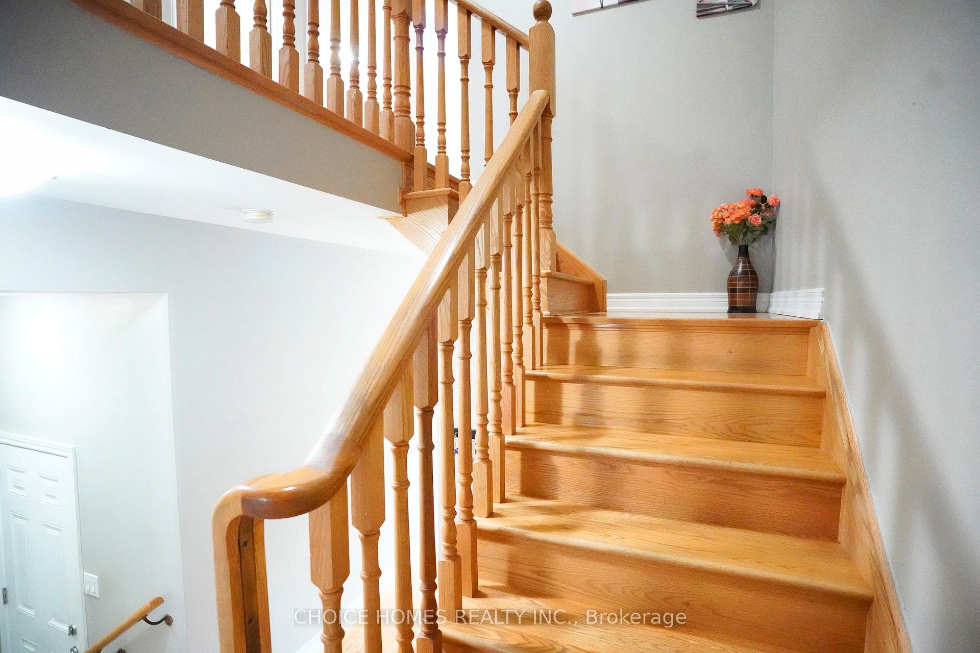 Photo 32 of 71 Pendulum Circle, Brampton, Sandringham-Wellington — HOMEH