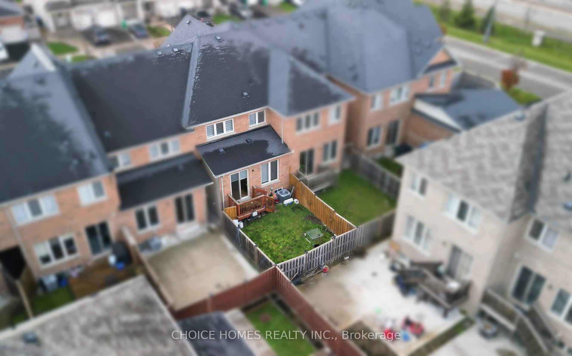 Photo 40 of 71 Pendulum Circle, Brampton, Sandringham-Wellington — HOMEH
