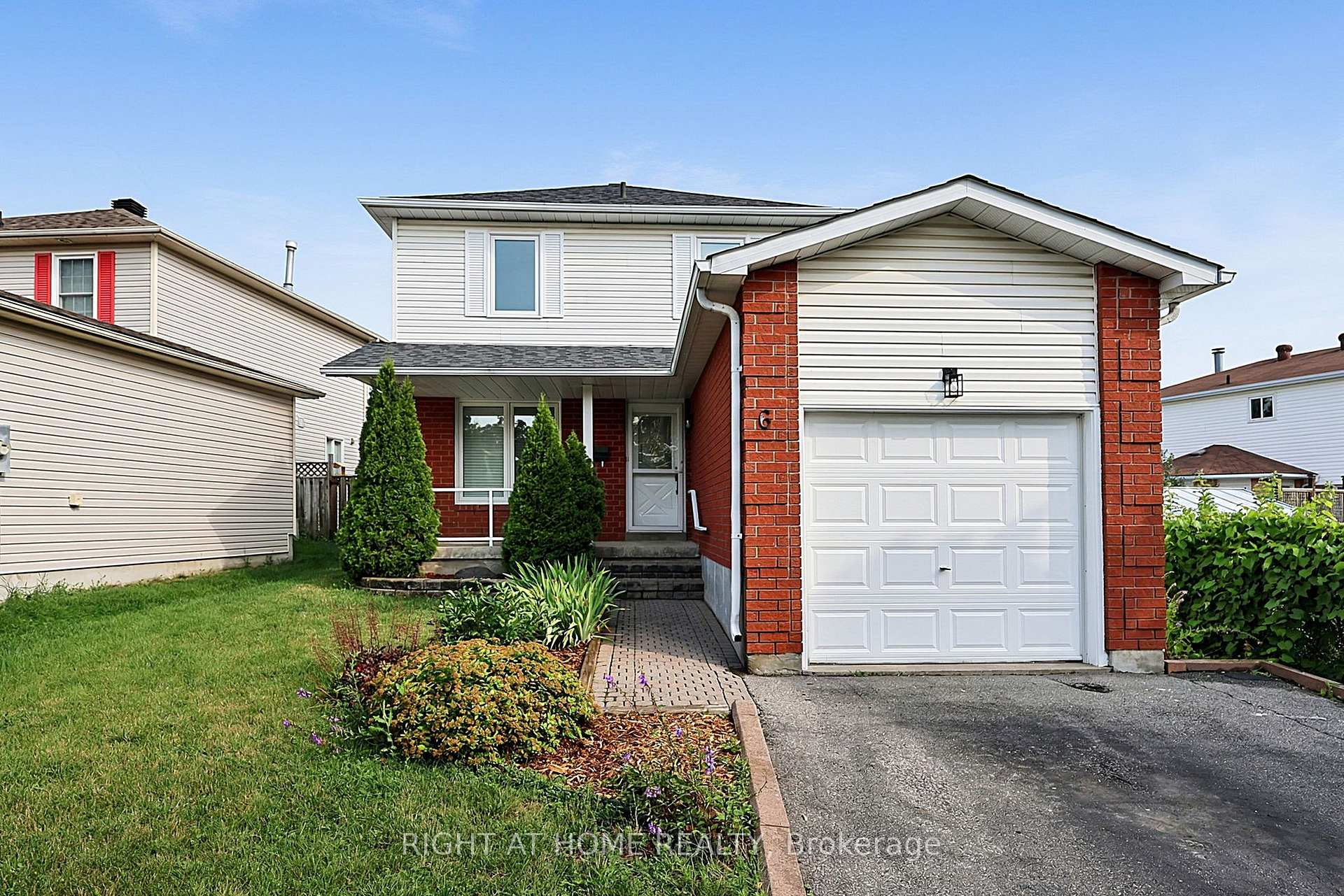 Photo 2 of 6 Ward Drive, Barrie, Painswick North — HOMEH