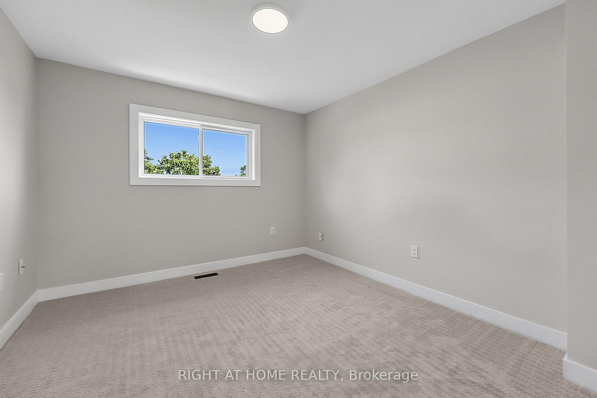 Photo 12 of 6 Ward Drive, Barrie, Painswick North — HOMEH