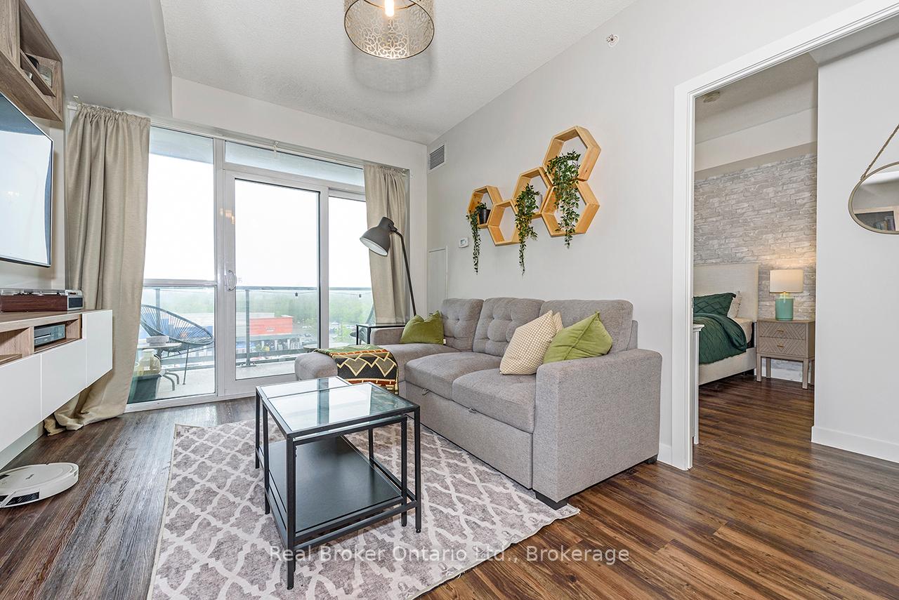 Photo 13 of Unit 611, 2081 Fairview Street, Burlington, Freeman — HOMEH