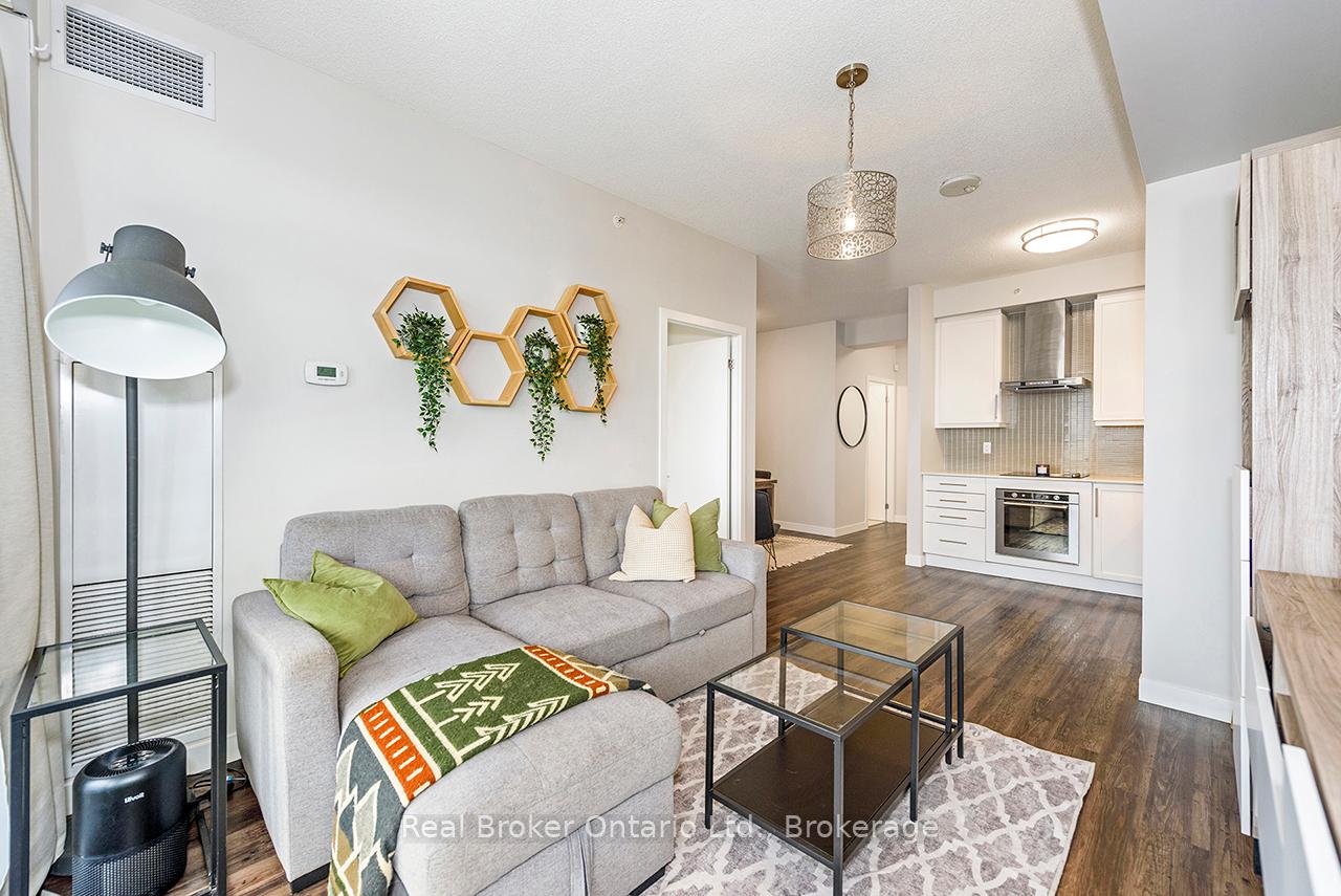 Photo 15 of Unit 611, 2081 Fairview Street, Burlington, Freeman — HOMEH