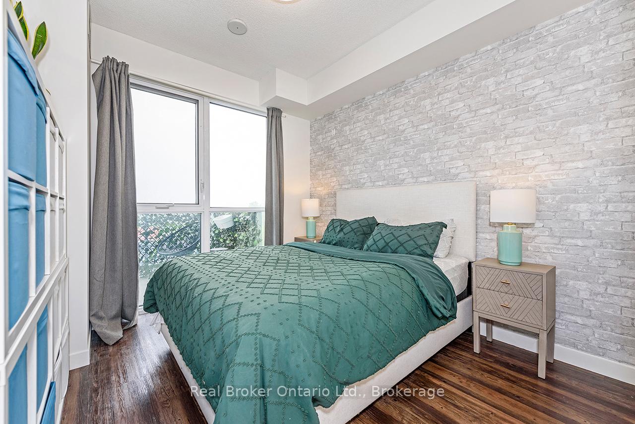 Photo 17 of Unit 611, 2081 Fairview Street, Burlington, Freeman — HOMEH