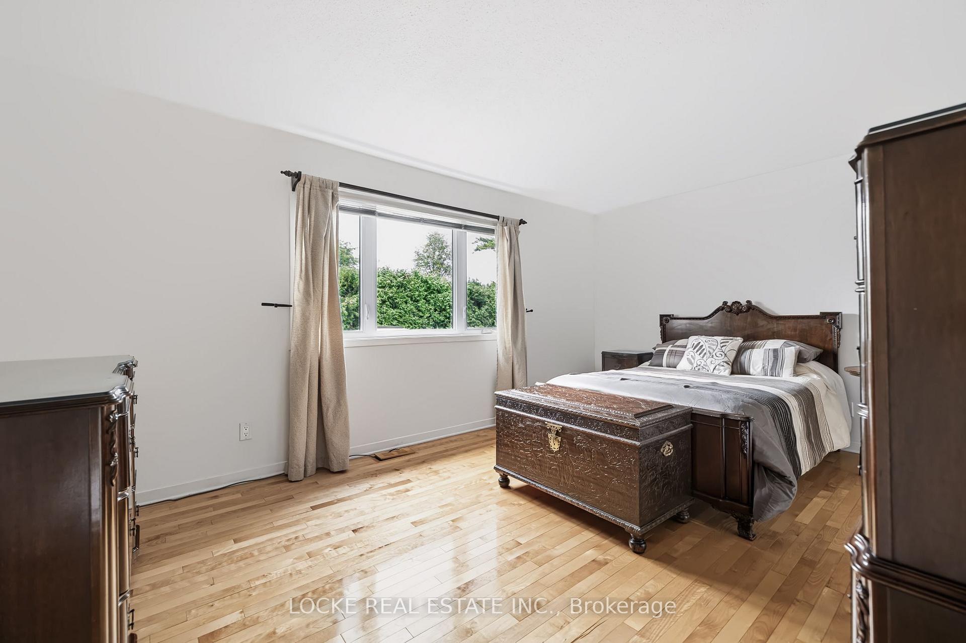 Photo 20 of 6068 Ridgelea Place, Ottawa, Chapel Hill — HOMEH