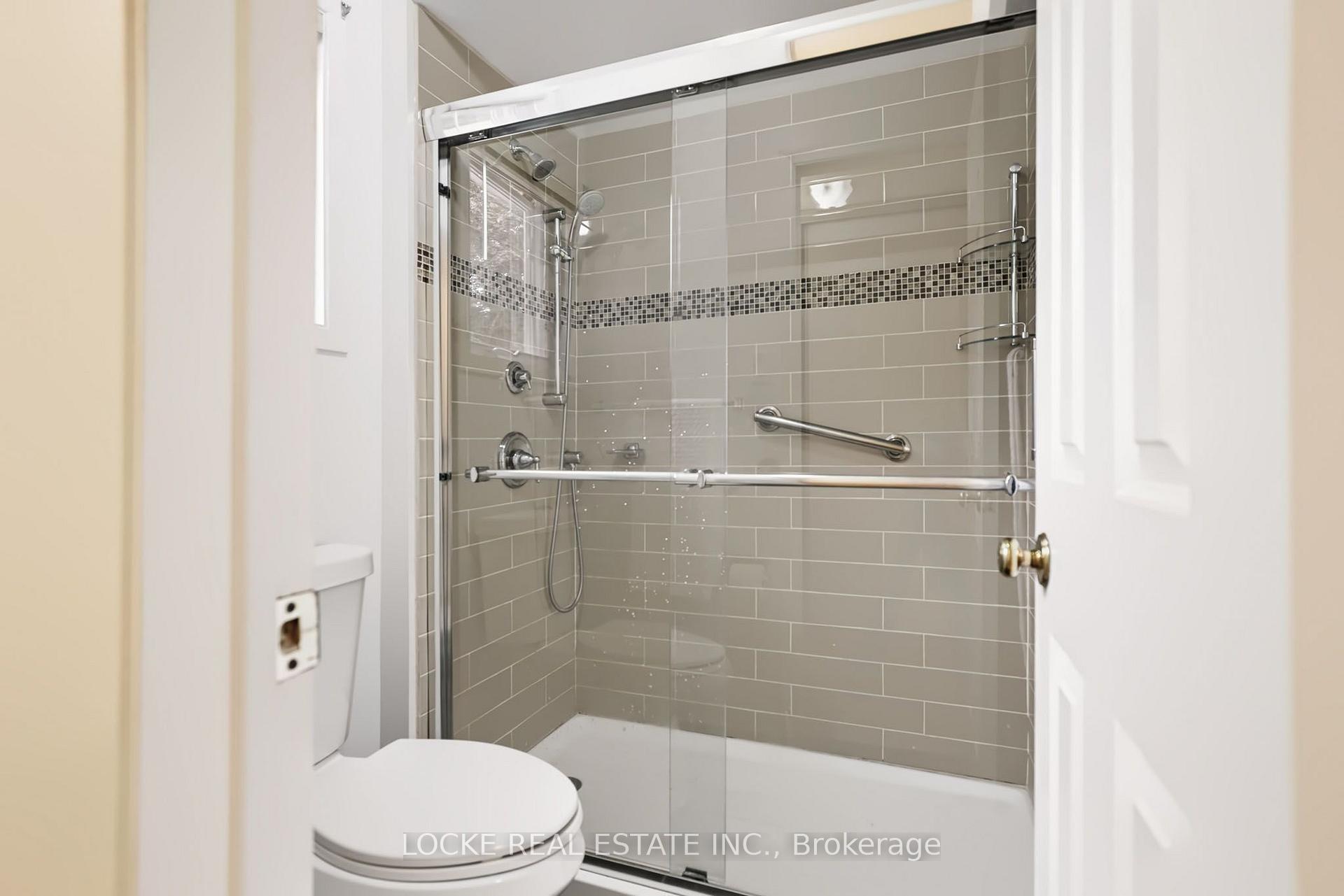 Photo 22 of 6068 Ridgelea Place, Ottawa, Chapel Hill — HOMEH