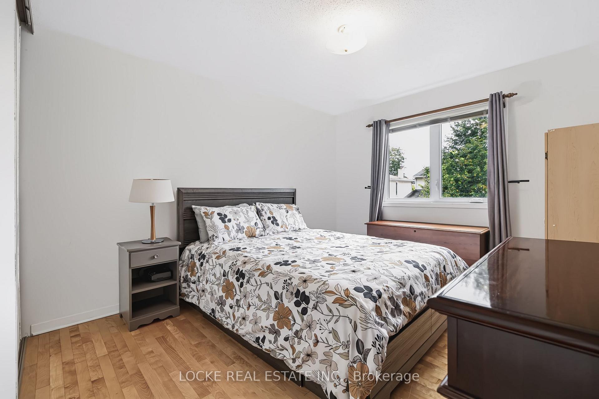 Photo 24 of 6068 Ridgelea Place, Ottawa, Chapel Hill — HOMEH