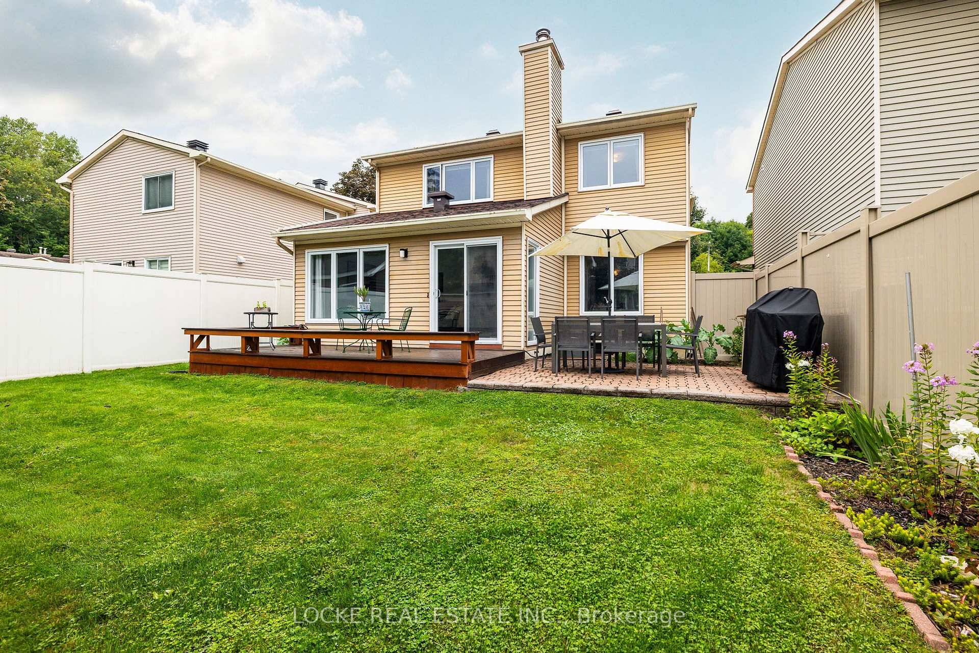 Photo 34 of 6068 Ridgelea Place, Ottawa, Chapel Hill — HOMEH