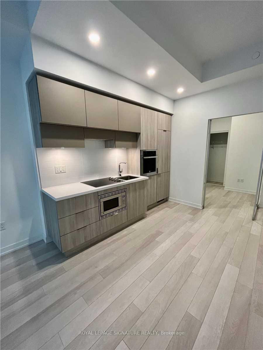 Photo 2 of Unit 308, 39 Roehampton Avenue, Toronto, Mount Pleasant West — HOMEH