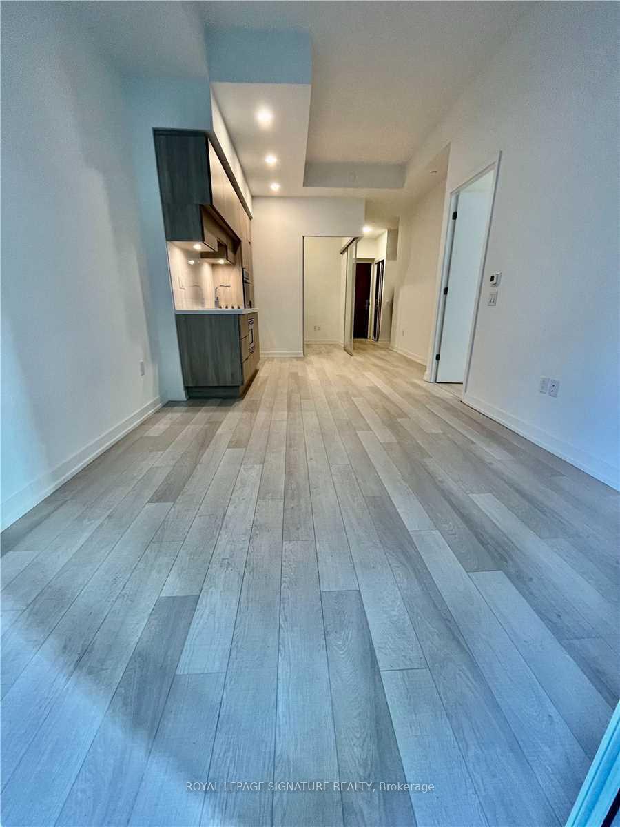 Photo 4 of Unit 308, 39 Roehampton Avenue, Toronto, Mount Pleasant West — HOMEH
