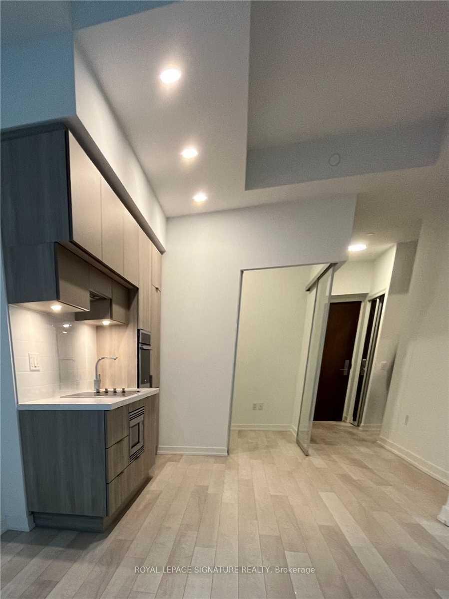 Photo 12 of Unit 308, 39 Roehampton Avenue, Toronto, Mount Pleasant West — HOMEH