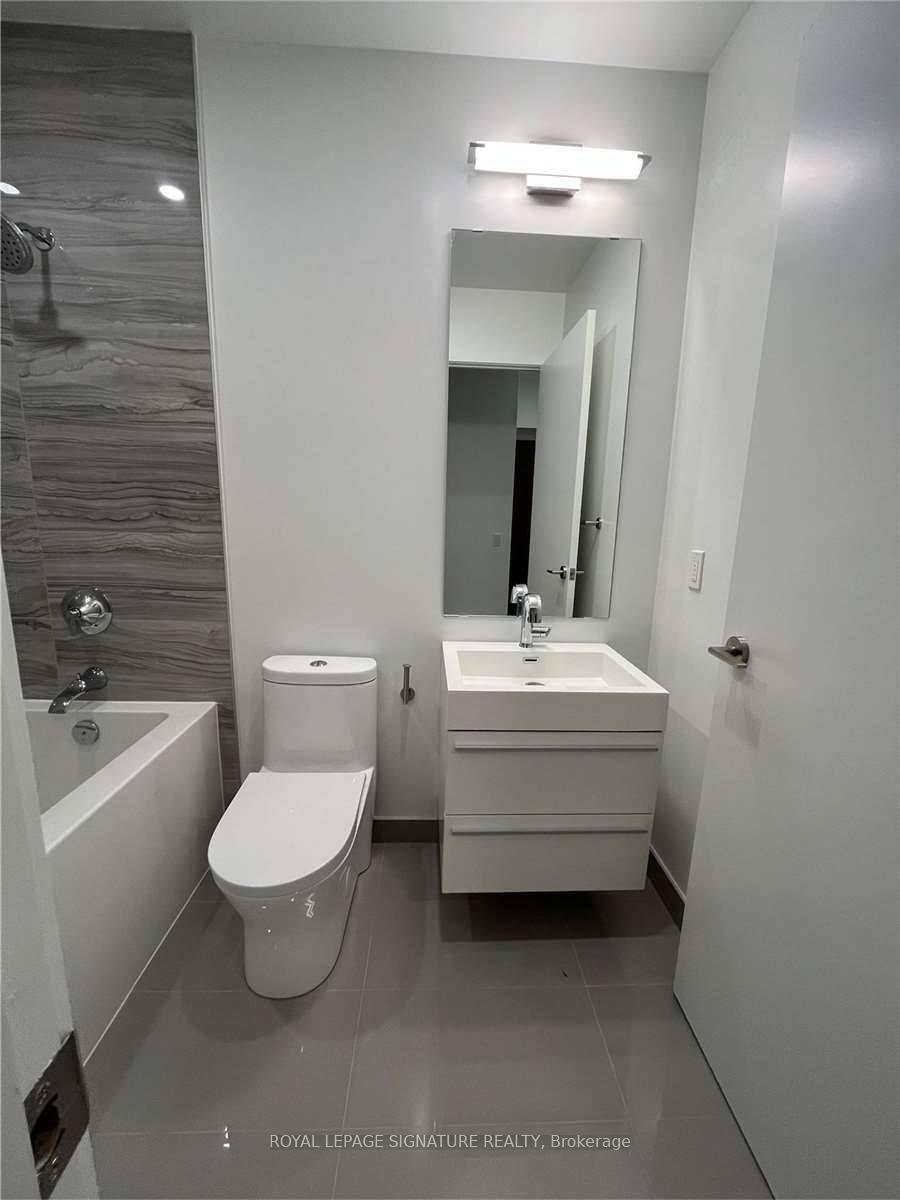 Photo 14 of Unit 308, 39 Roehampton Avenue, Toronto, Mount Pleasant West — HOMEH