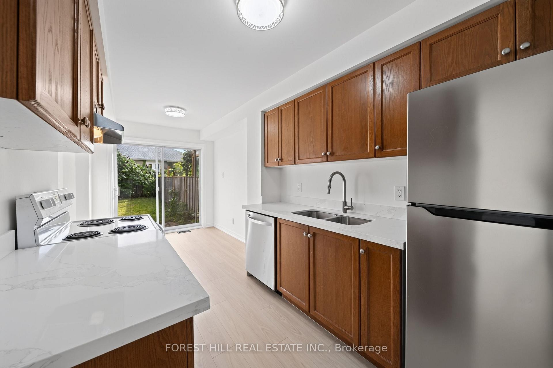 Photo 6 of 57 Michael Crescent, Barrie, East Bayfield — HOMEH