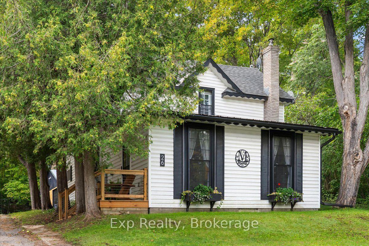 Photo of 26 Sherbourne Street N