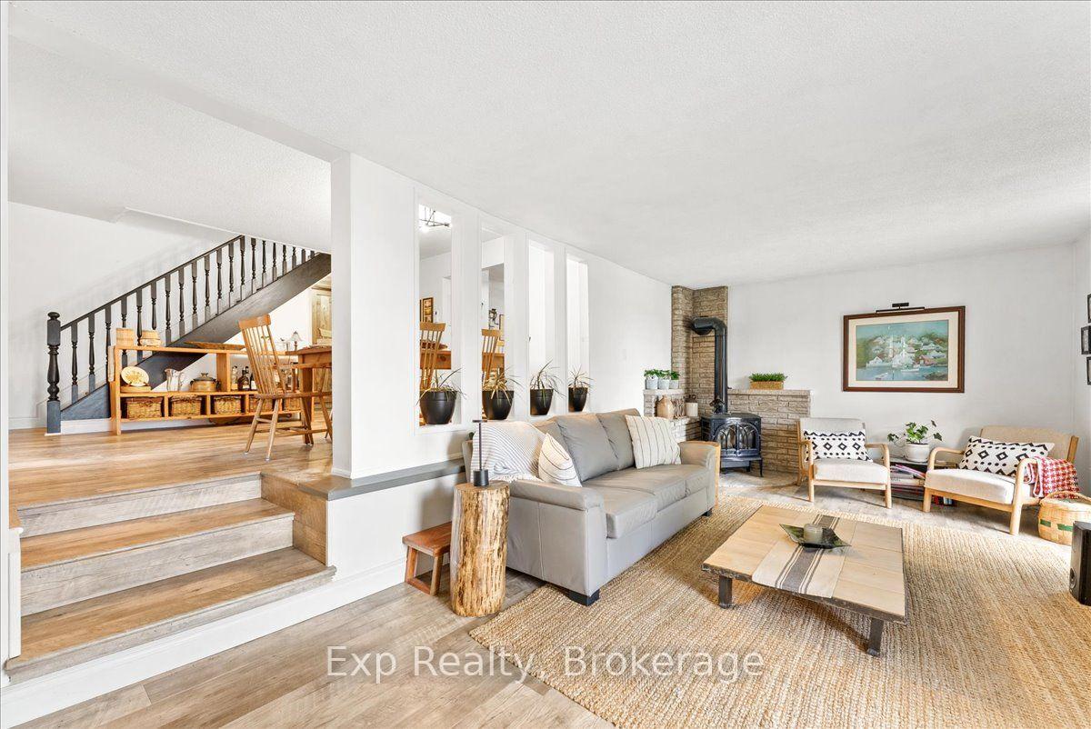 Photo 7 of 26 Sherbourne Street N, Bancroft, Bancroft Ward — HOMEH