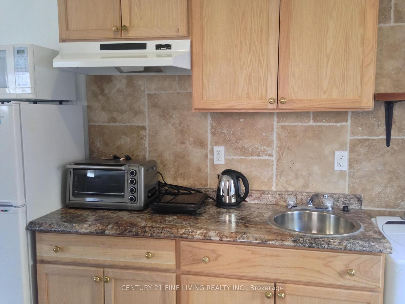 Photo 3 of Unit (Grdn), 400 Nairn Avenue, Toronto, Caledonia-Fairbank — HOMEH